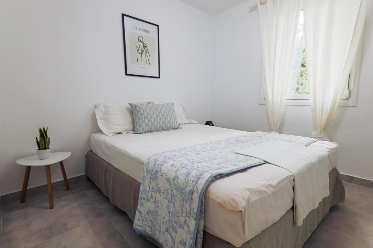 Zeusplace Seaside Home Private Beach And Parking Плака Литохору Екстериор снимка